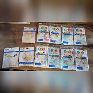 11 PC Unicorn Rainbow Party Supplies, New (Tablecloths,‎ Topper, Balloons)